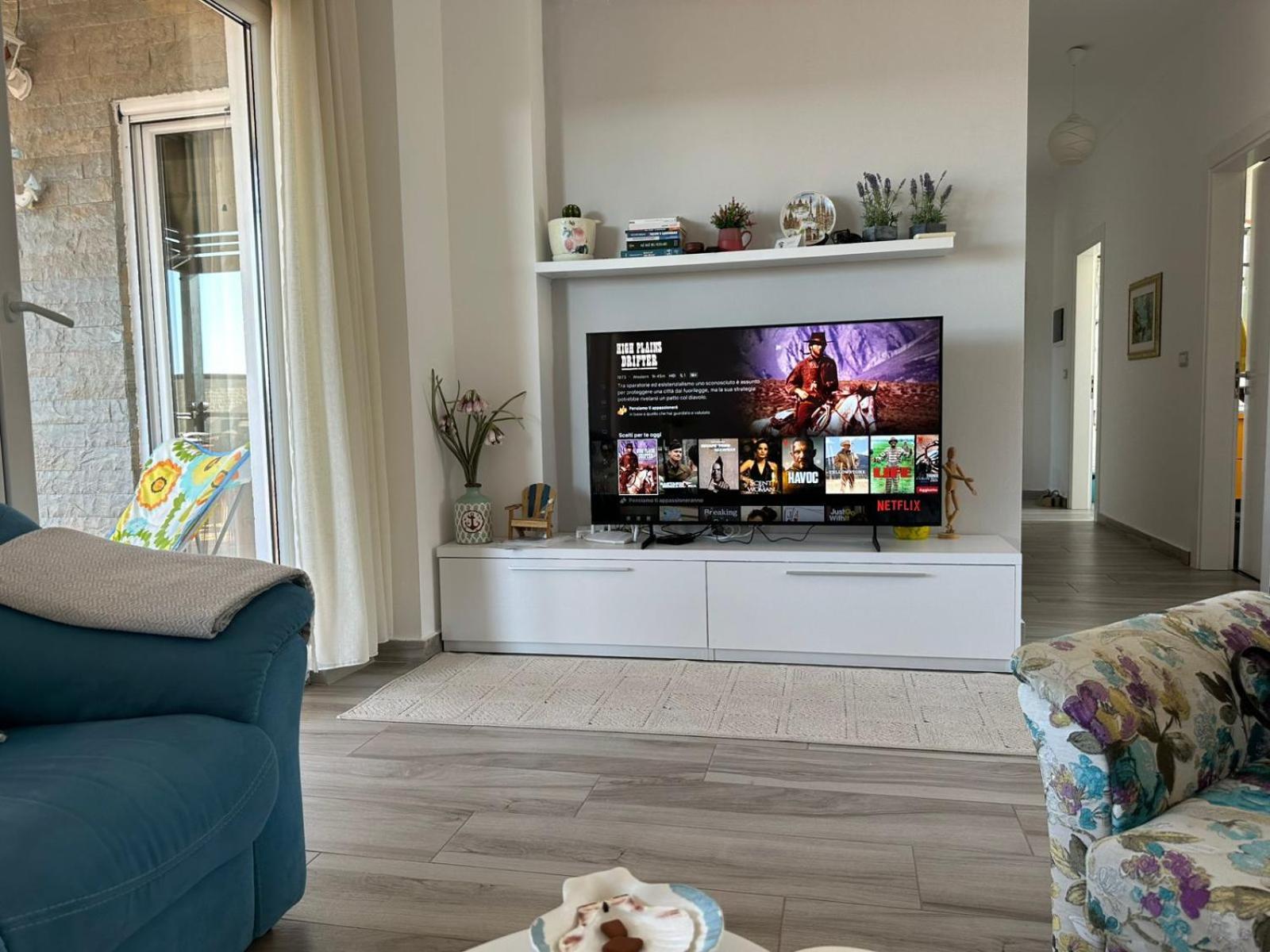 Vila Rina At Aquamarine Residence Влёра Экстерьер фото